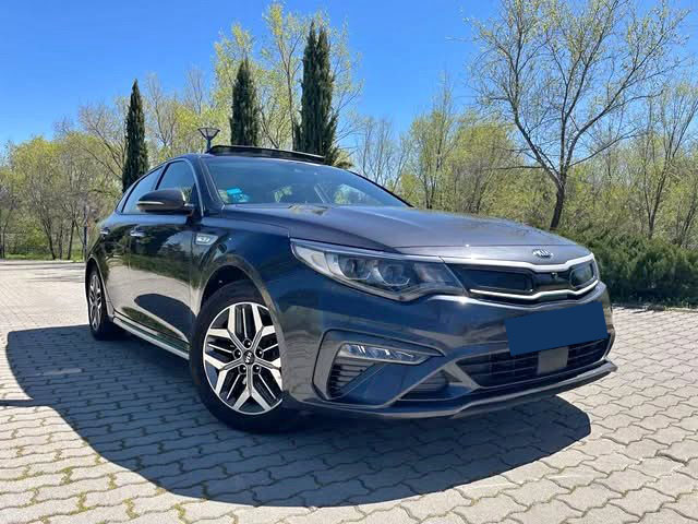 Kia Optima — 1 / 5