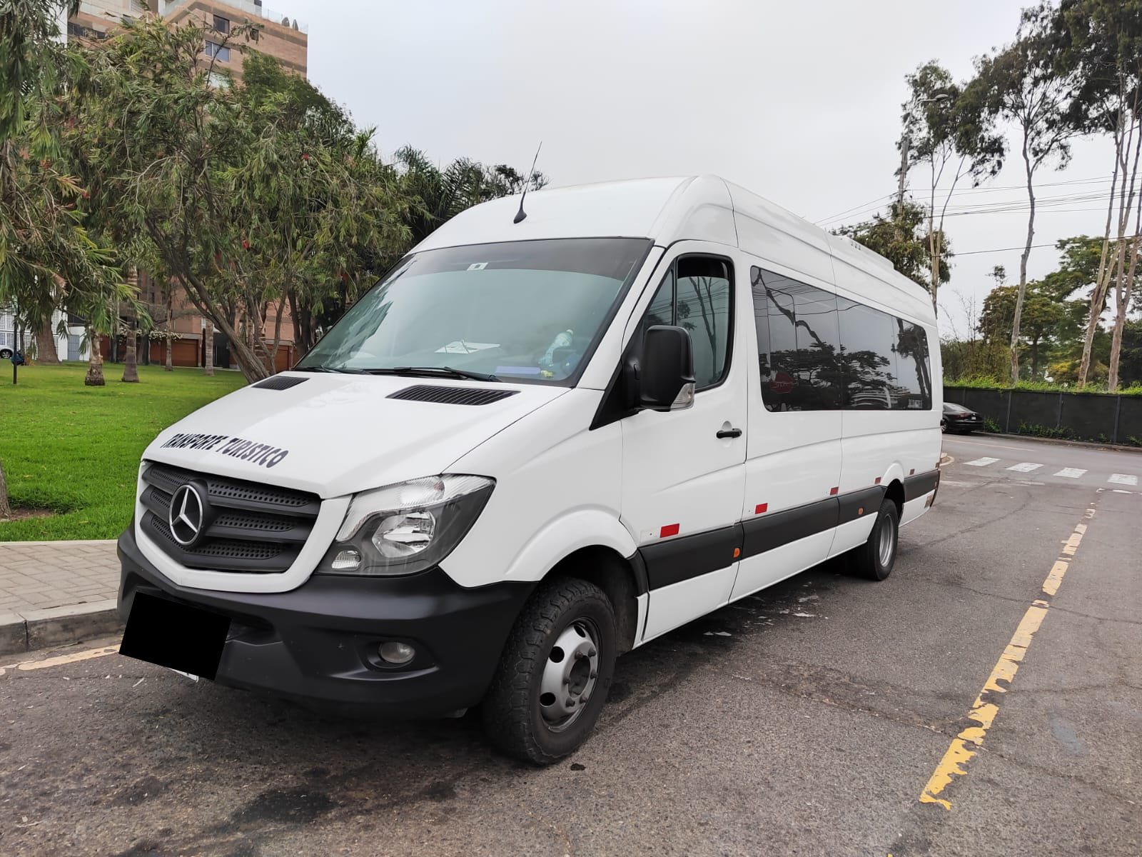Mercedes-Benz Sprinter — 1 / 5